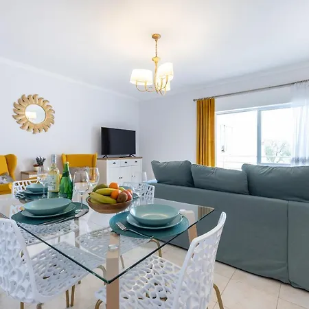Apartment Stylish Seashore