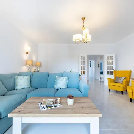 Stylish Seashore Apartment Lagos